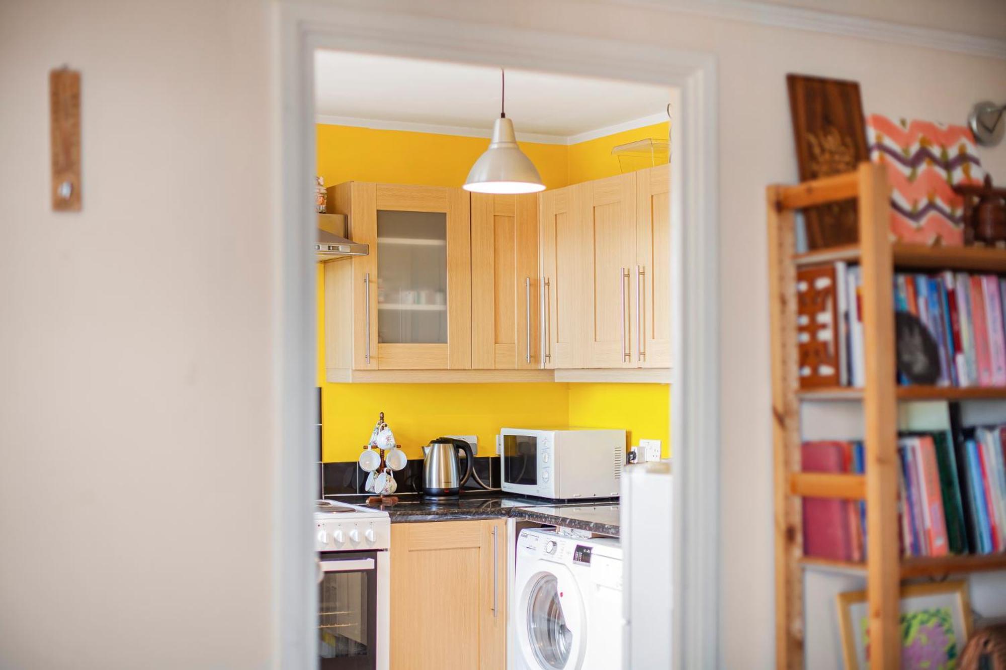 Elegant 1br Flat With Balcony & View, Walworth Apartamento *