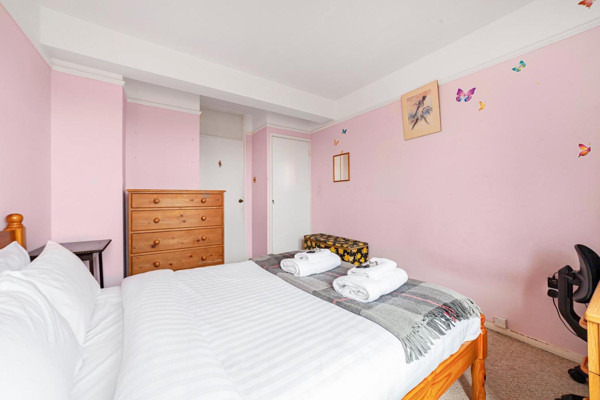 Elegant 1br Flat With Balcony & View, Walworth Apartamento Londres